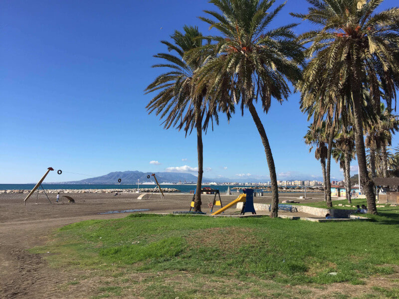 Holiday rental apartaments in Málaga. The best price in the area, apartments in the city center and El Palo beach. Perfect fit for families and getaways