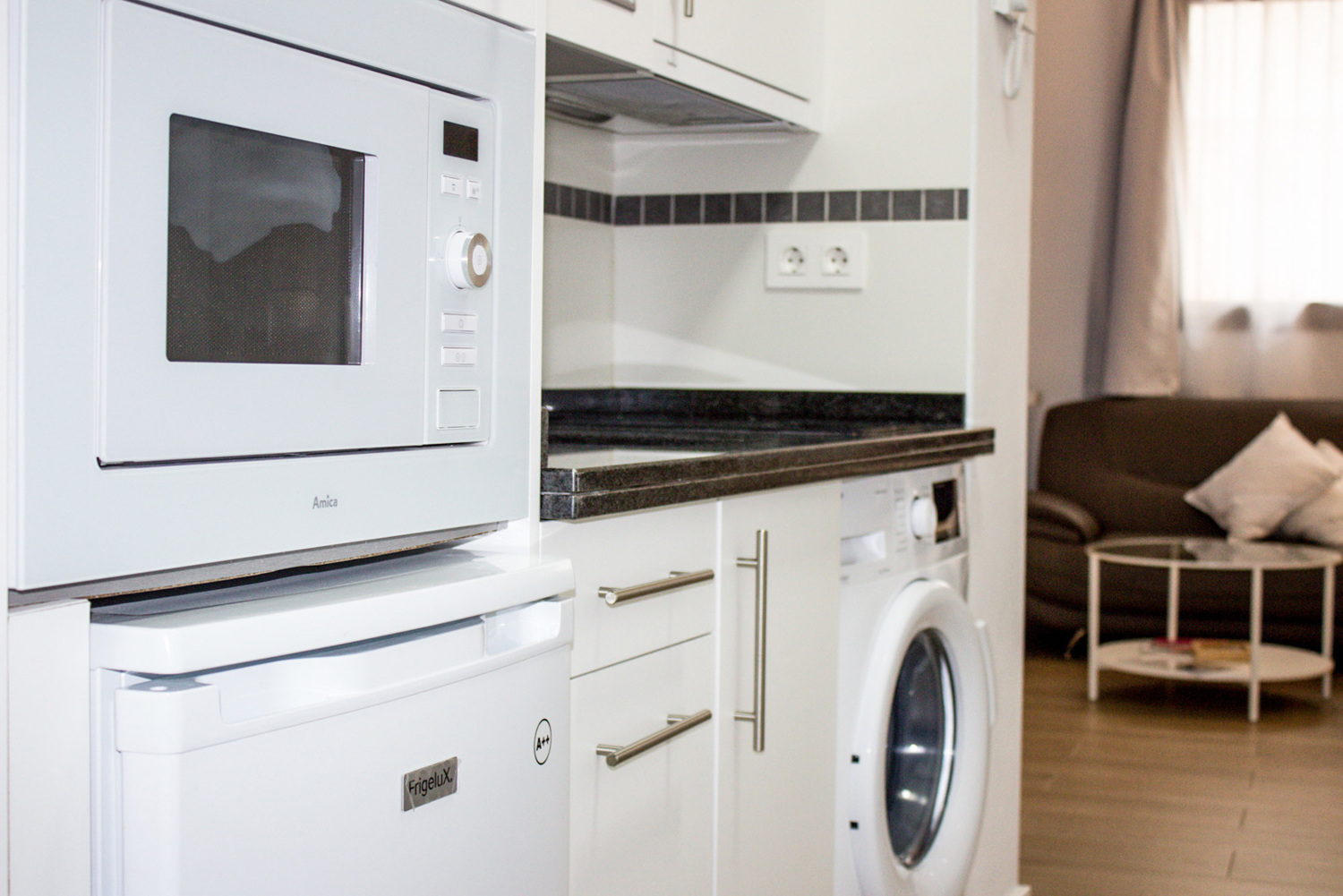 Holiday rental apartaments in Málaga. Apartments in the city center and El Palo beach. The best location in Málaga. - Picacho Bajo