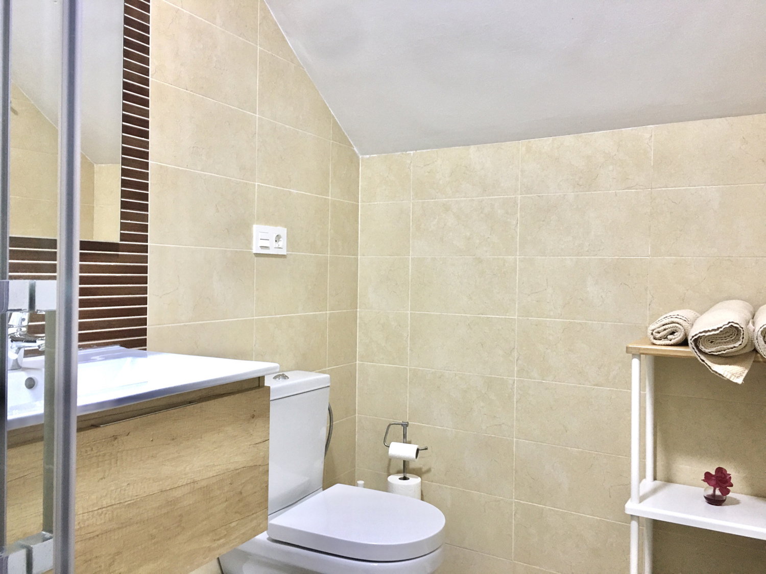 Holiday rental apartaments in Málaga. Apartments in the city center and El Palo beach. The best location in Málaga. - Picacho Bajo