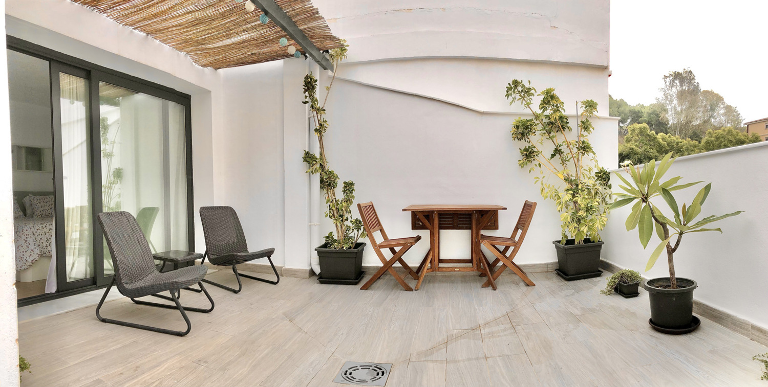 Disfruta de los mejores apartamentos vacacionales en Málaga. Visita Picacho Atico