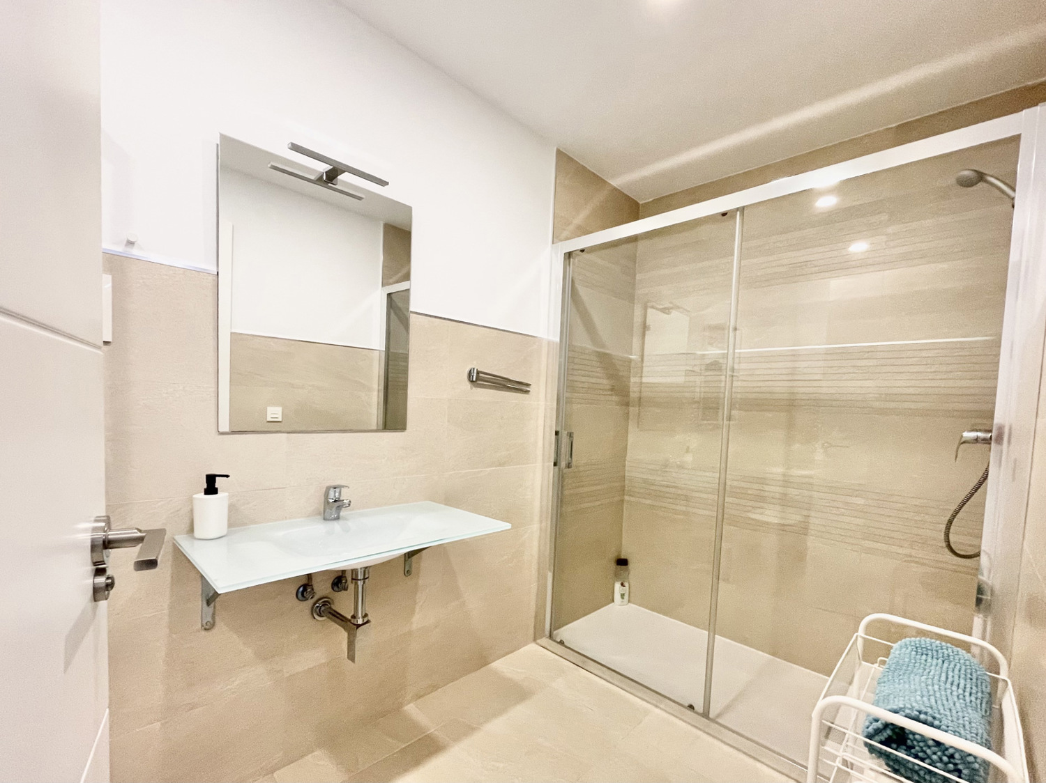 Holiday rental apartaments in Málaga. Apartments in the city center and El Palo beach. The best location in Málaga. - Estación Centro VIALIA 3