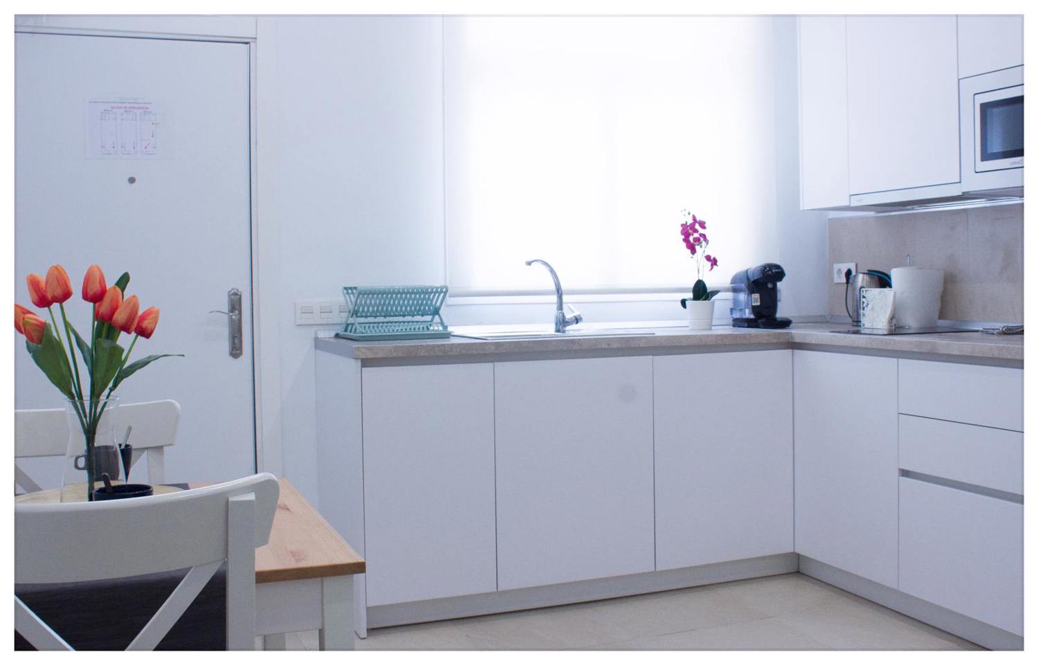 Apartamentos turísticos y vacacionales baratos en Málaga. Buenos precios en la zona de la playa, en El Palo y en la zona centro de la ciudad. Posibilidad de aparcamiento gratuito. - Estación Centro VIALIA 5