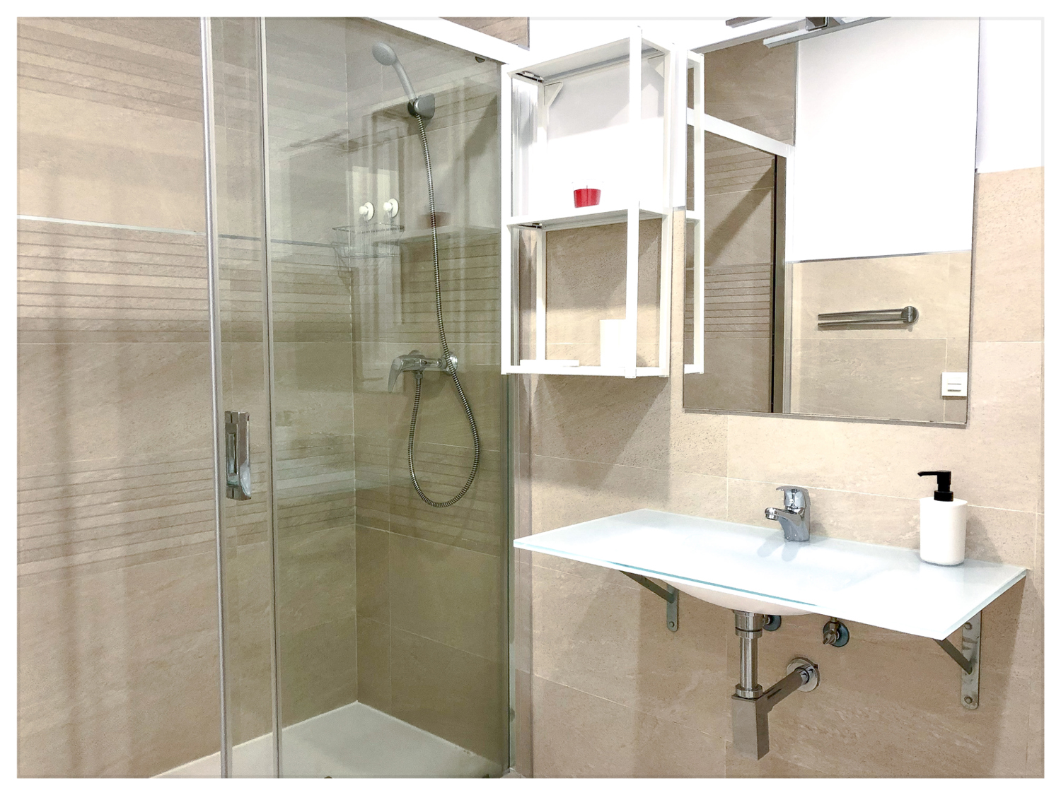 Holiday rental apartaments in Málaga. Apartments in the city center and El Palo beach. The best location in Málaga. - Estación Centro Vialia  6