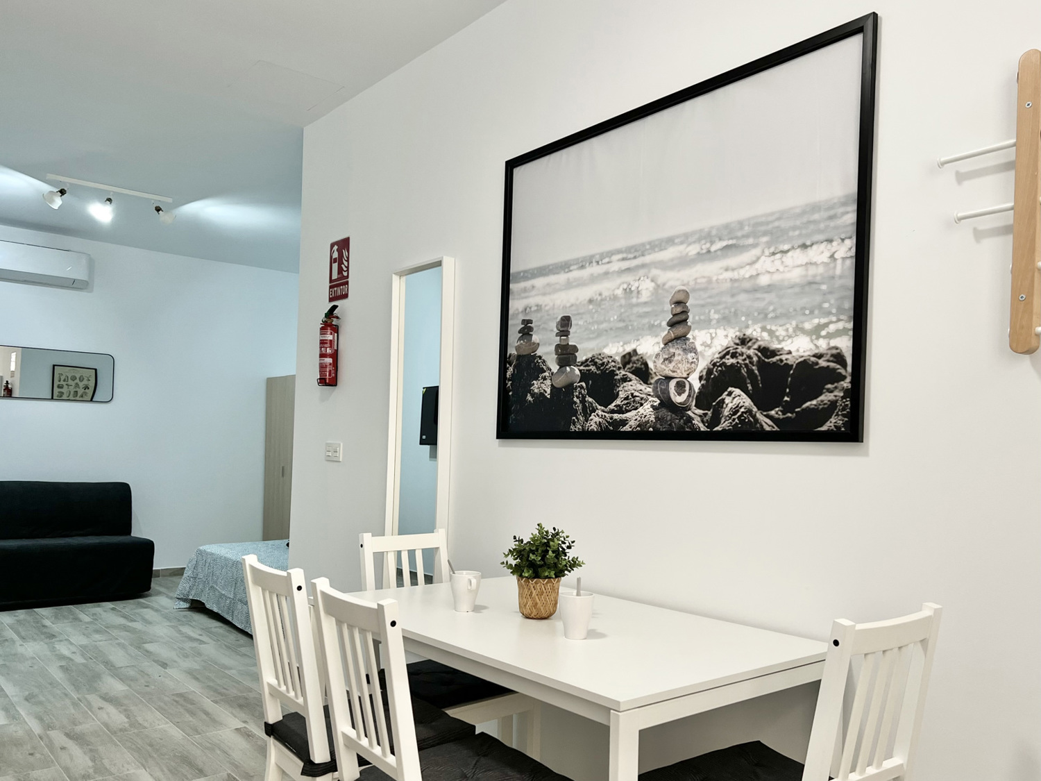 Holiday rental apartaments in Málaga. Apartments in the city center and El Palo beach. The best location in Málaga. - Los Tilos Suites Estudio 2