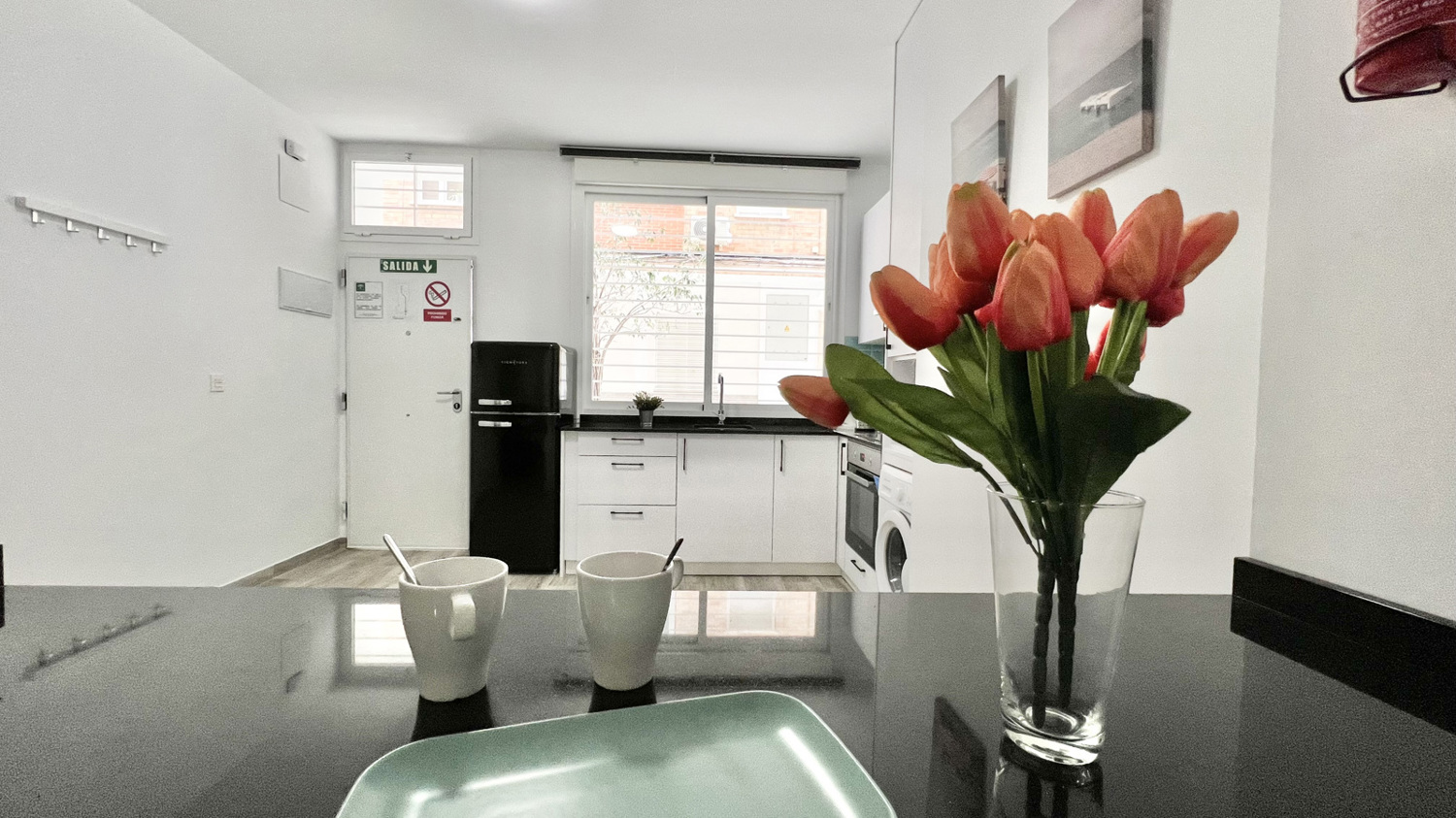 Holiday rental apartaments in Málaga. Apartments in the city center and El Palo beach. The best location in Málaga. - Los Tilos Suites Estudio 3