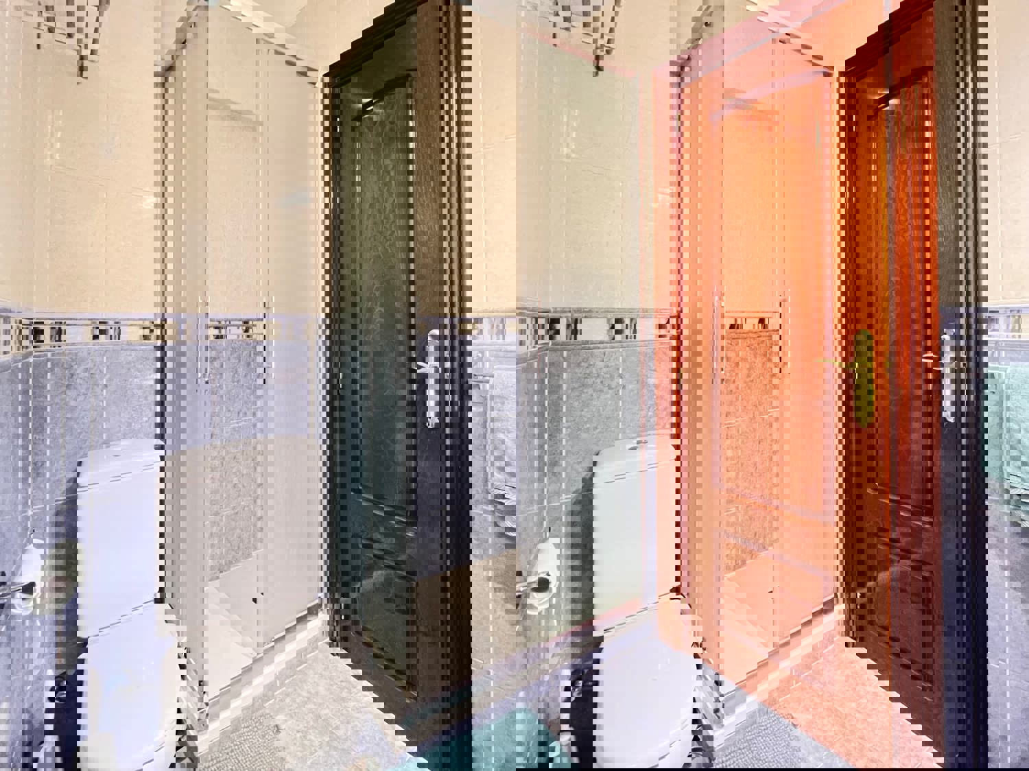 Apartamentos turísticos y vacacionales baratos en Málaga. Buenos precios en la zona de la playa, en El Palo y en la zona centro de la ciudad. Posibilidad de aparcamiento gratuito. - Vialia Estación Flat